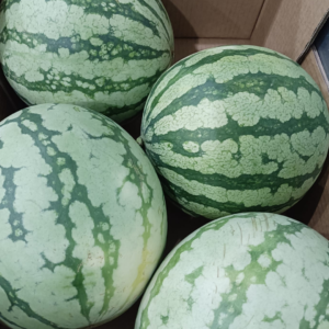 SANDÍA RAYADA CON PEPITAS